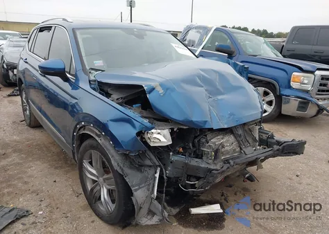 2020 Volkswagen Tiguan 2.0T Se/2.0T Se R-Line Black/2.0T Sel из США, поврежденный, VIN 3VV3B7AX8LM148718